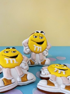 M&M's форма жовтий