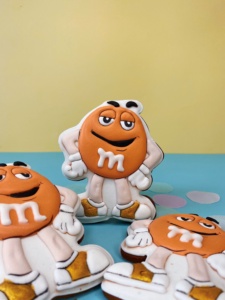 M&M's форма помаранчевий